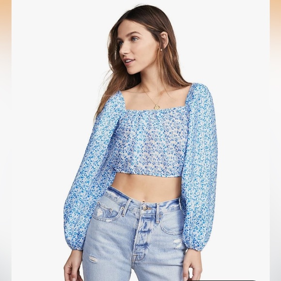 C/MEO Collective Tops - NWT C/MEO Collective Sky Blue Floral Crop Top
